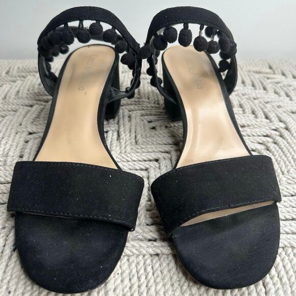 Lexi & Abbie: Pom Pom Heels - Picture 6 of 10